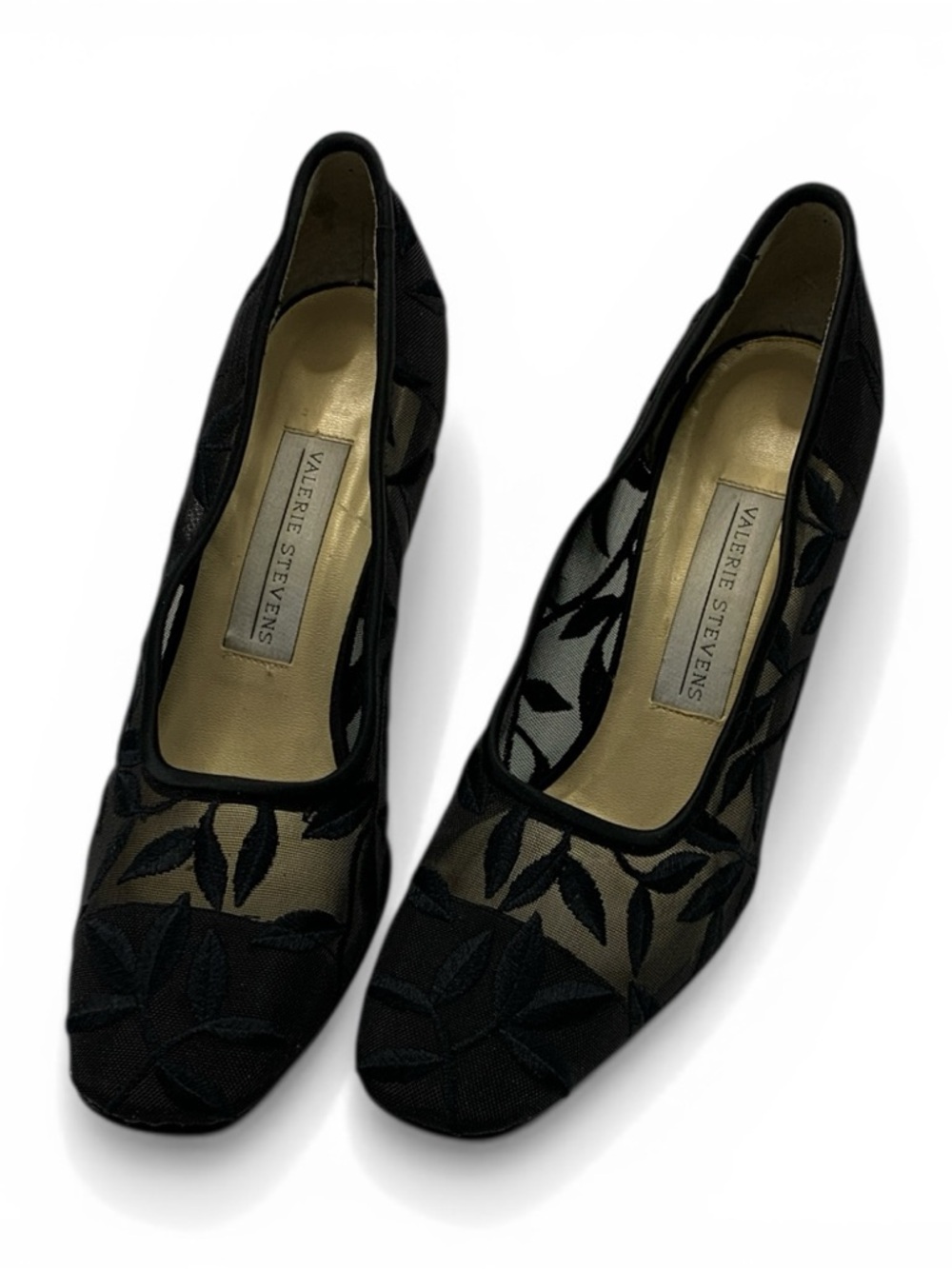Valeria Steven’s Lace Mesh Heel